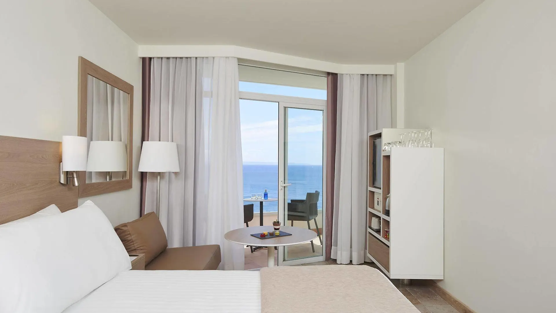 Melia Antillas Calvia Beach Hotell Magalluf 4*,